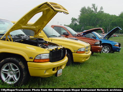 Dodge Dakota R/T Trucks