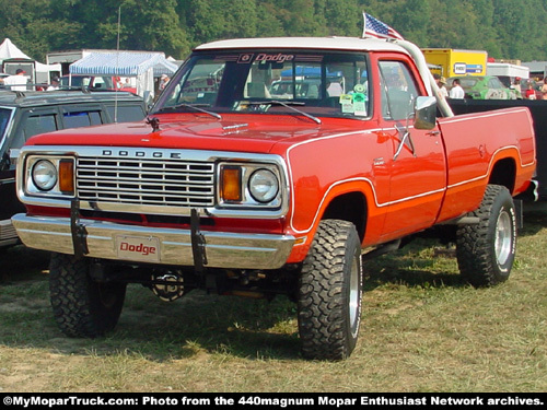 Dodge Truck 4x4 pickup