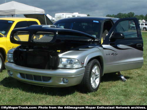 Dodge Dakota R/T pickup