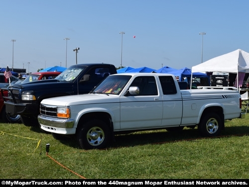 Dodge Dakota pickup