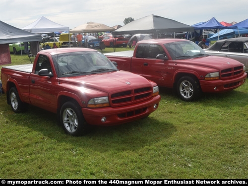 Dodge Dakota R/T Trucks