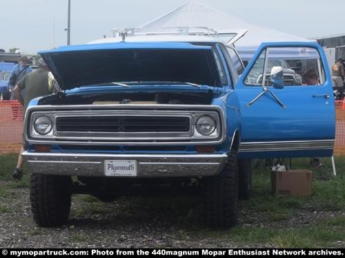 Plymouth Trail Duster 4x4